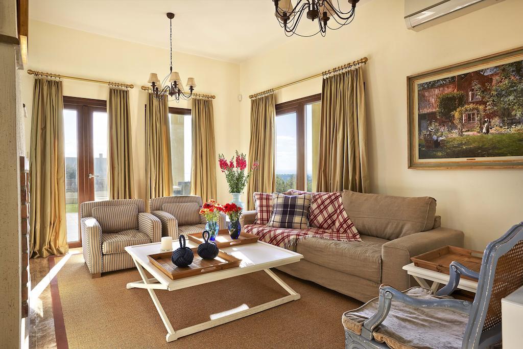 Villa Vikla ピッソウリ 部屋 写真